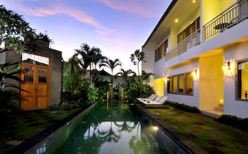 Wisma tamu & Vespa 2 Seminyak (Bali)