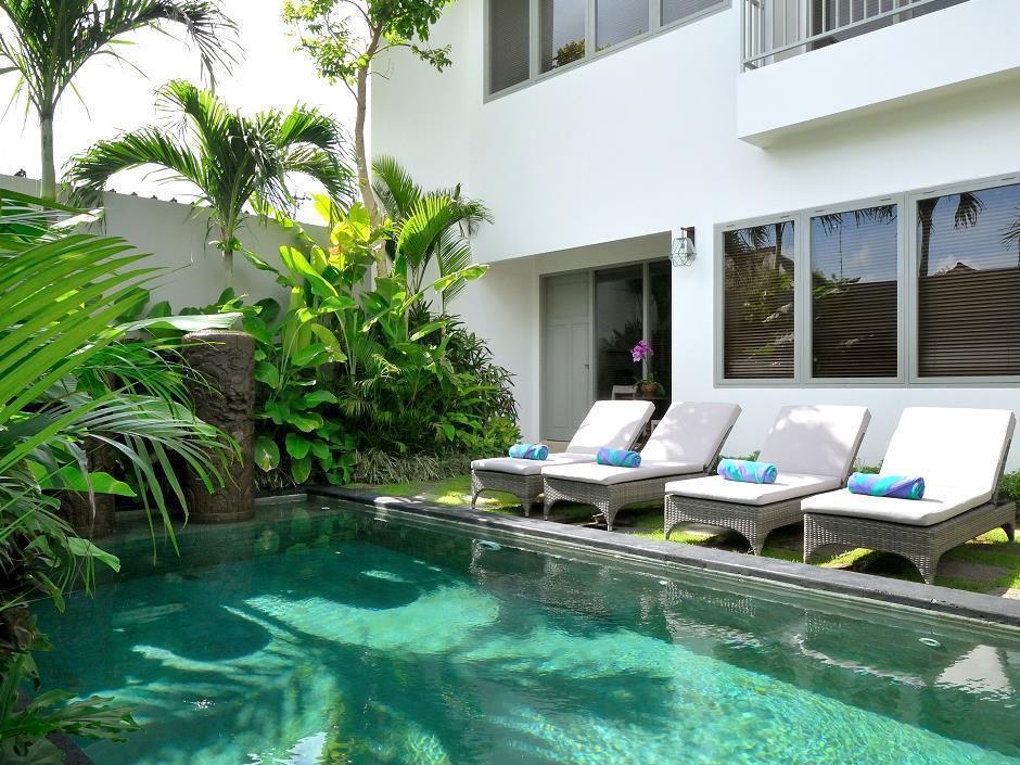 Guest house & Vespa 2